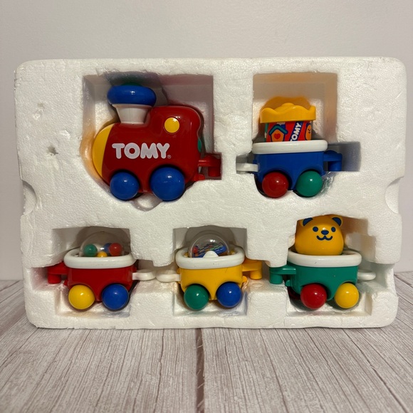 Toddler TOMY Loco Motion Push & Activity 5 Piece Train Car Baby Toy Vtg 1996 - Picture 2 of 16